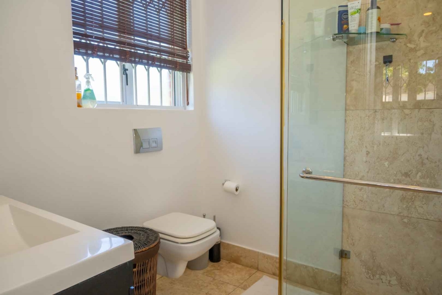 5 Bedroom Property for Sale in Walmer Eastern Cape